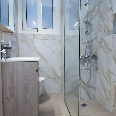 Apartment Stylish Brand New Near Megaro Mousikis *